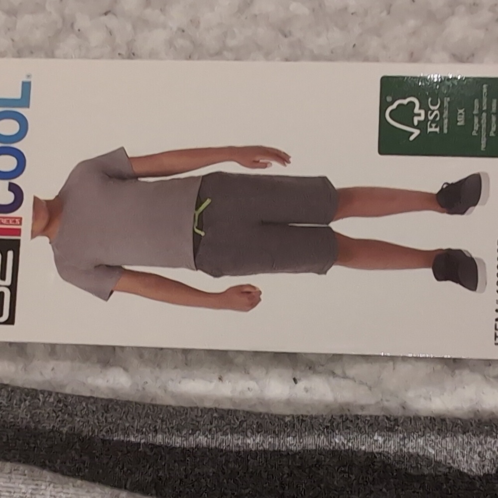 Boys 8: 32° degrees, 3 piece shirt and short set